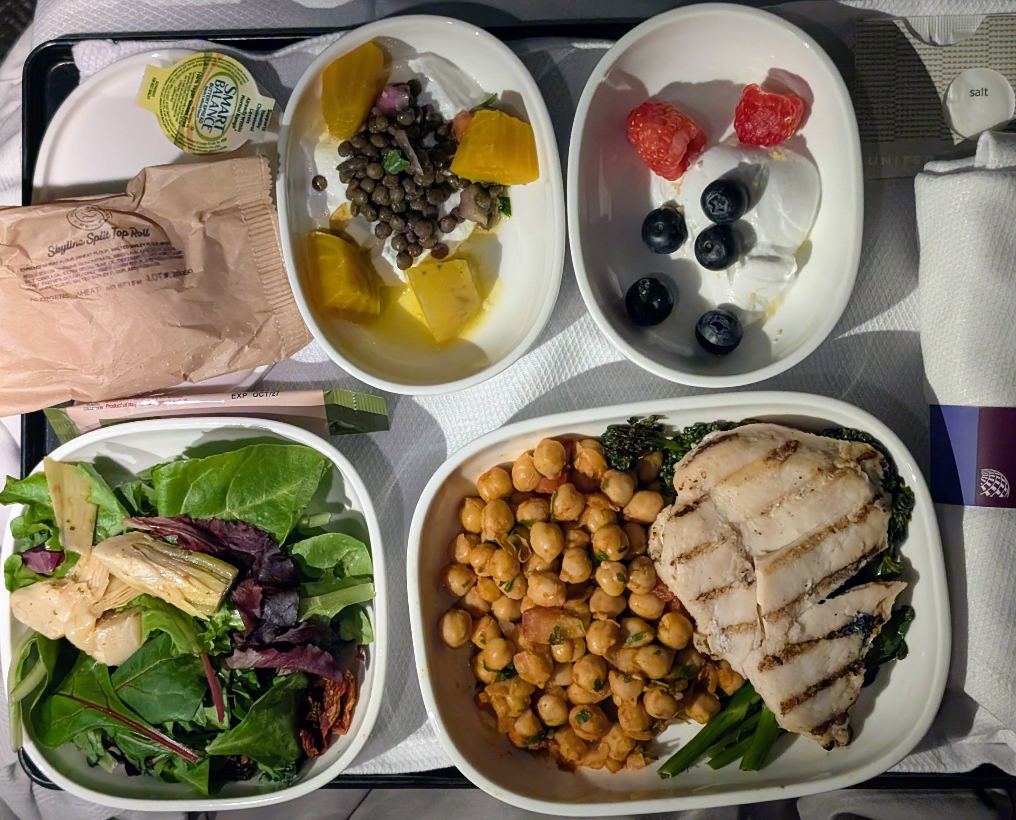 United Airlines Low Calorie Meal dinner